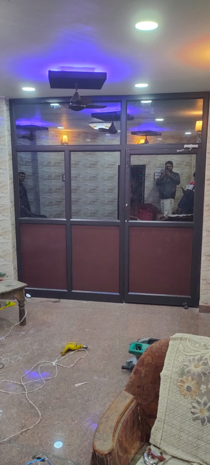 Aluminium installation 28