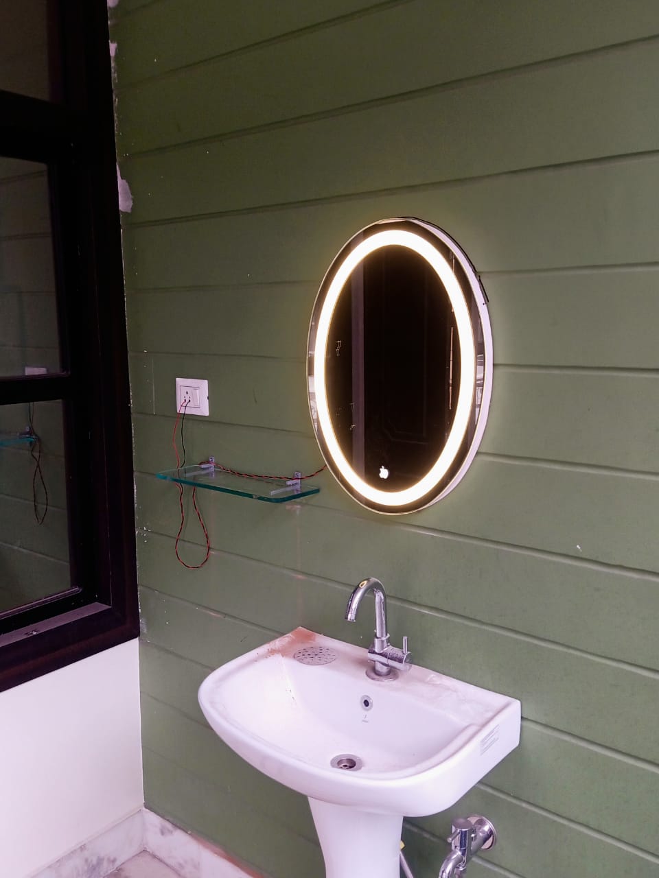 Glass Partition Detailing